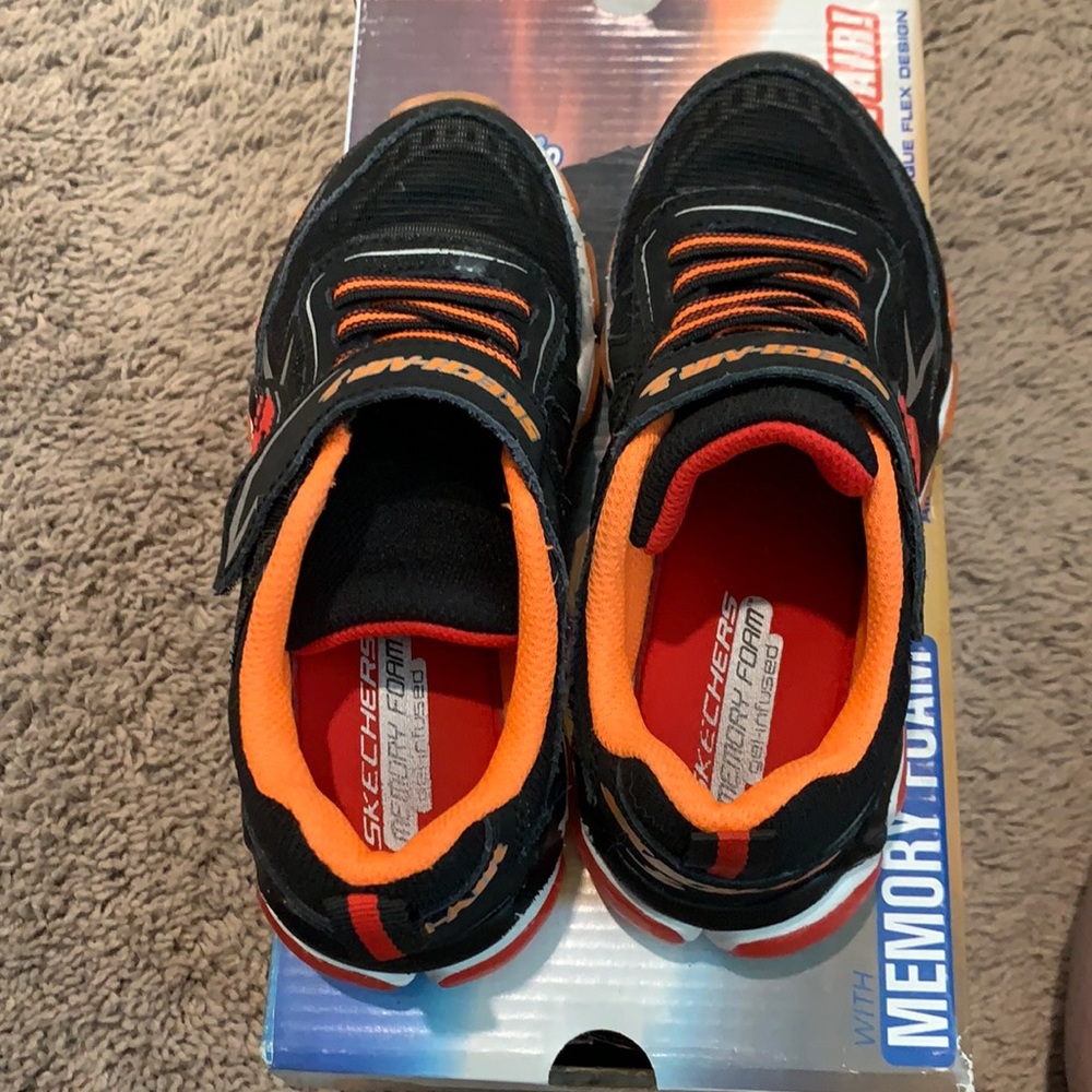 Boys Sketchers